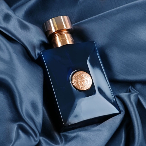 Versace dylan nam edt 100ml  ( chiết 10ml 210k )